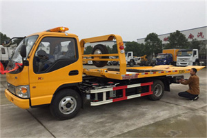 泽州哪里有拖车服务